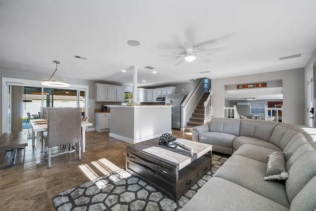 Luxury Heated Salt Pool House In Perfect Location! Vila Tampa 0*,  Estados Unidos da América